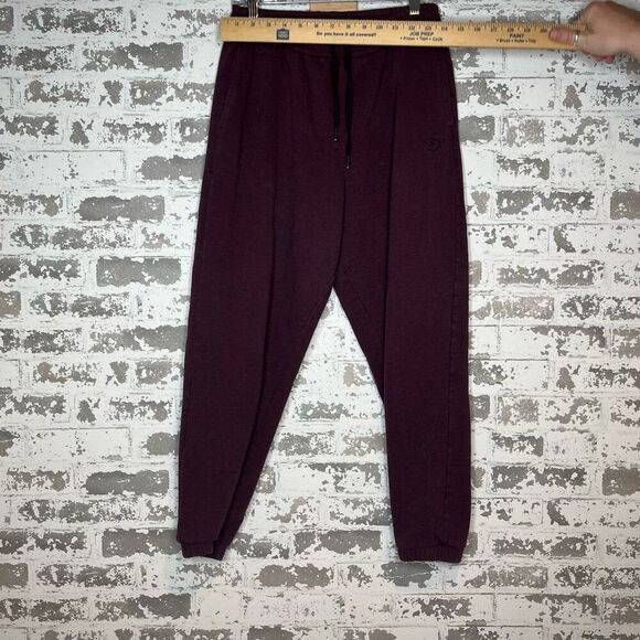 Gymshark | women maroon jogger sweat pants - Picture 6 of 11